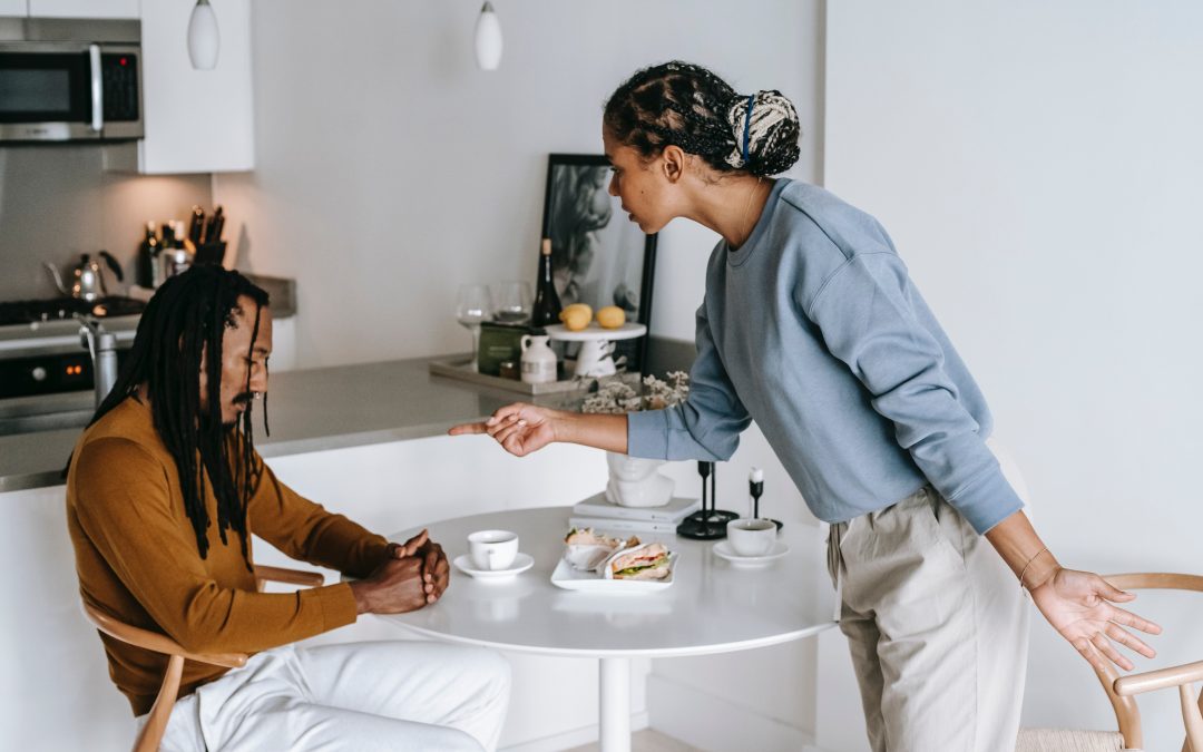 Comment ne plus faire de reproches et mieux communiquer en couple ?